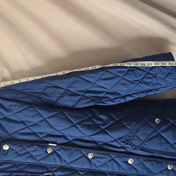 Burberry Blue Quilted Puffer Jacket with Hood - Picture 12 of 14